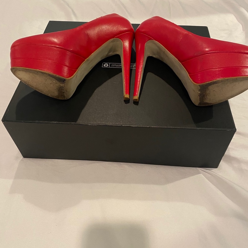 Shoes - Picture 3 of 5